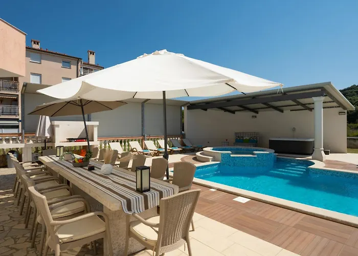 Βίλα Lealeana Πούλα