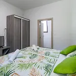 Villa Lealeana