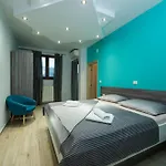 Villa Lealeana *