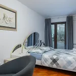 Villa Lealeana *