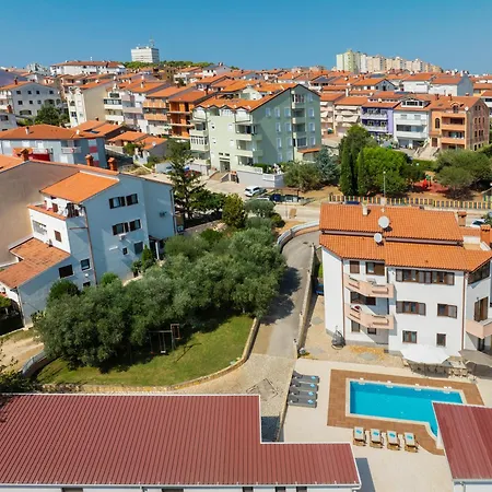 Villa Lealeana *