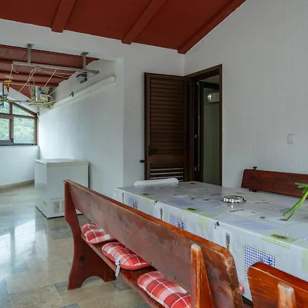 Villa Lealeana