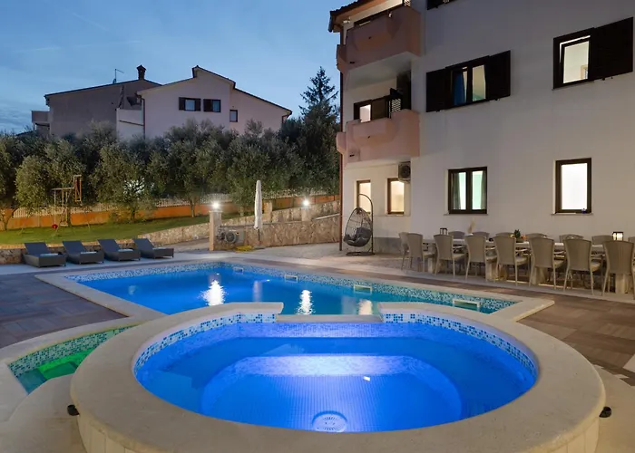Lealeana Villa Pula