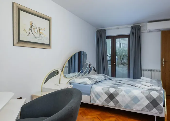 Villa Lealeana *