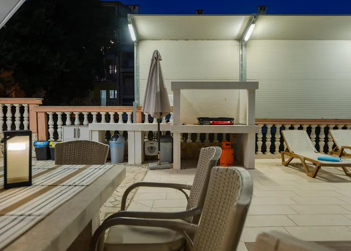 Lealeana Villa Pula